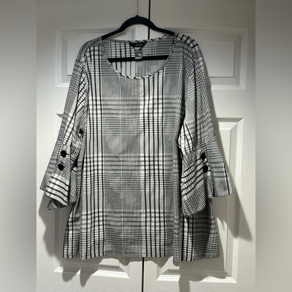 Ali Miles  3X Blouse